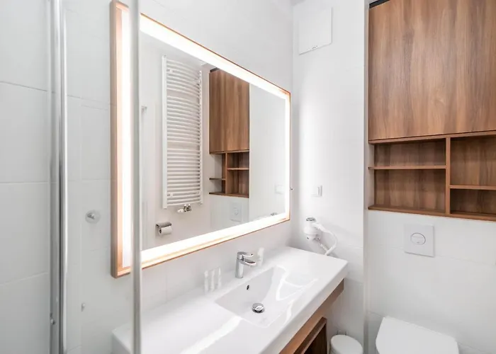 Bel Mare 420b By Renters *